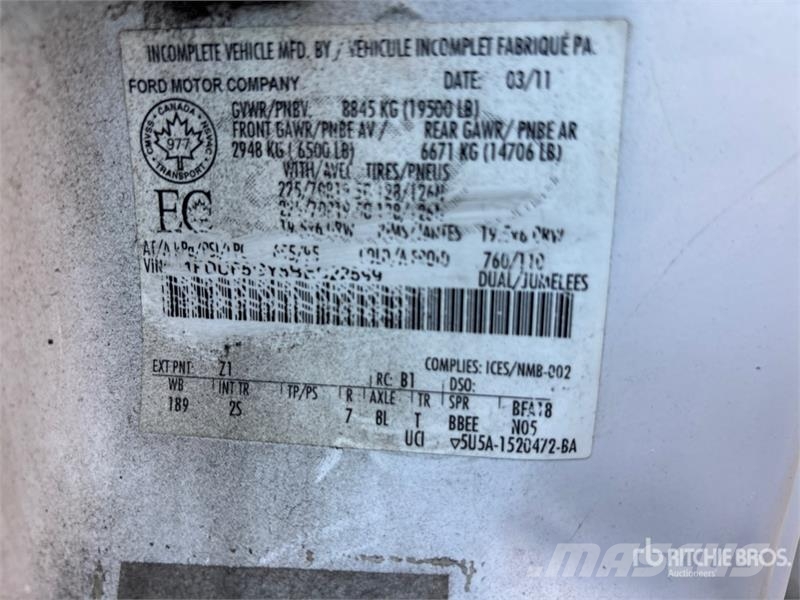 Ford TTS-25-2002FBSH 35 ft on  Ford F-550 4x2 Van Mount Piattaforme autocarrate