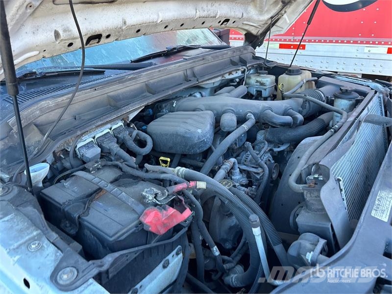 Ford TTS-25-2002FBSH 35 ft on  Ford F-550 4x2 Van Mount Piattaforme autocarrate