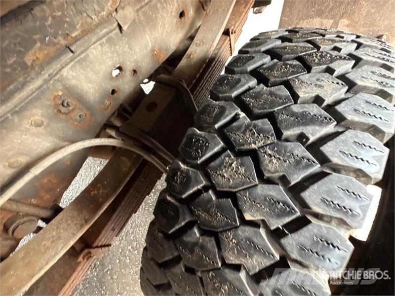 Ford TTS 25-5-GY 35 ft on Ford F-550 XL 4x2 Van Mounte Piattaforme autocarrate