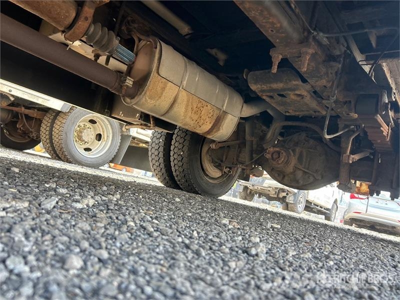 Ford TTS 25-5-GY 35 ft on Ford F-550 XL 4x2 Van Mounte Piattaforme autocarrate