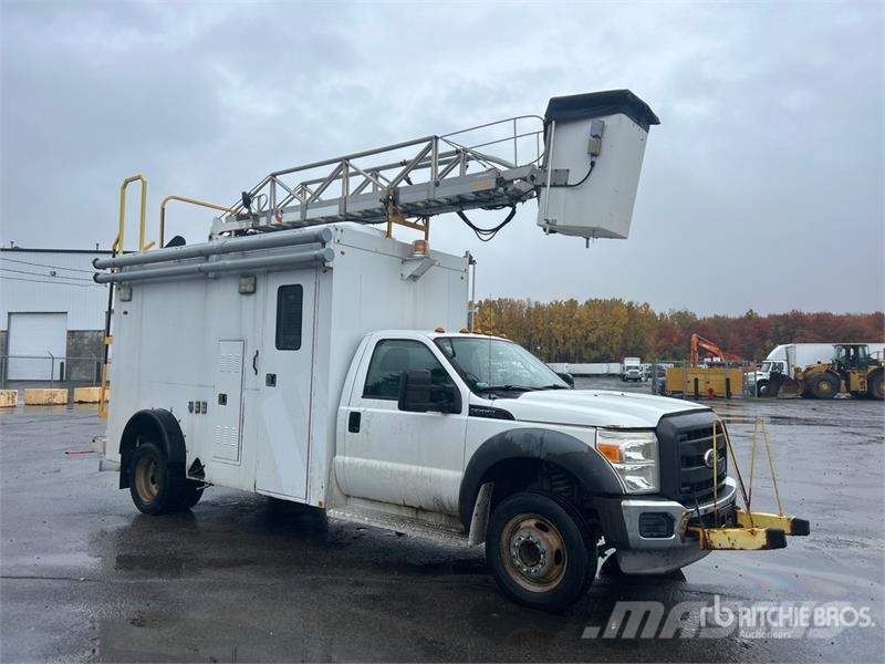 Ford TTS 25-5-GYL 35 ft on Ford F-550 4x2 Van Mounted Auto hoogwerkers