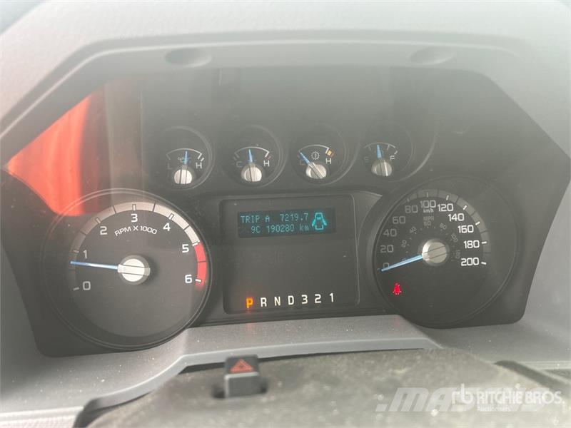 Ford TTS 25-5-GYL 35 ft on  Ford F-550 4x2 Van Mounted  Billyftar