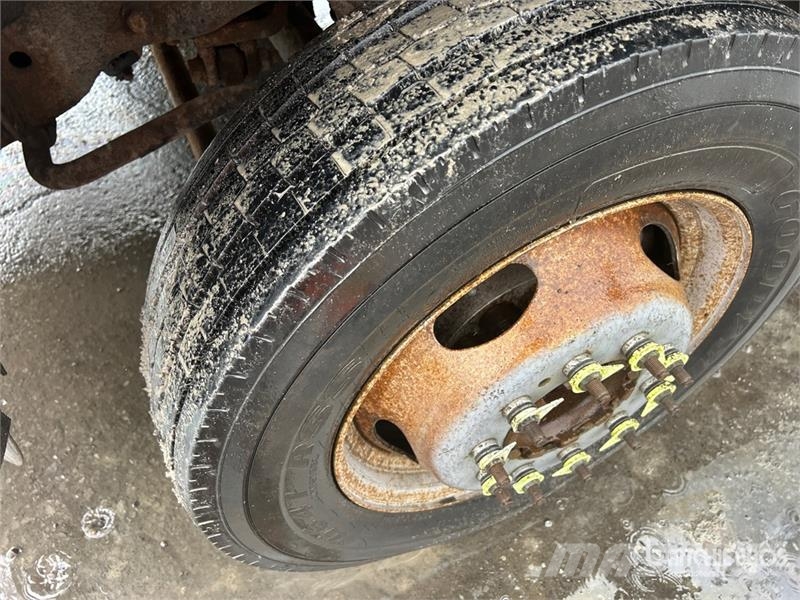 Ford TTS 25-5-GYL 35 ft on  Ford F-550 4x2 Van Mounted  Billyftar