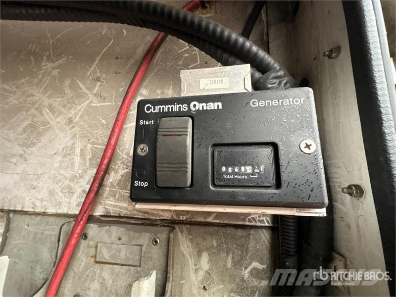 Ford TTS25-5-GY 35 ft on Ford F-450 4x4 Van Mounted Ae Auto korvtõstukid