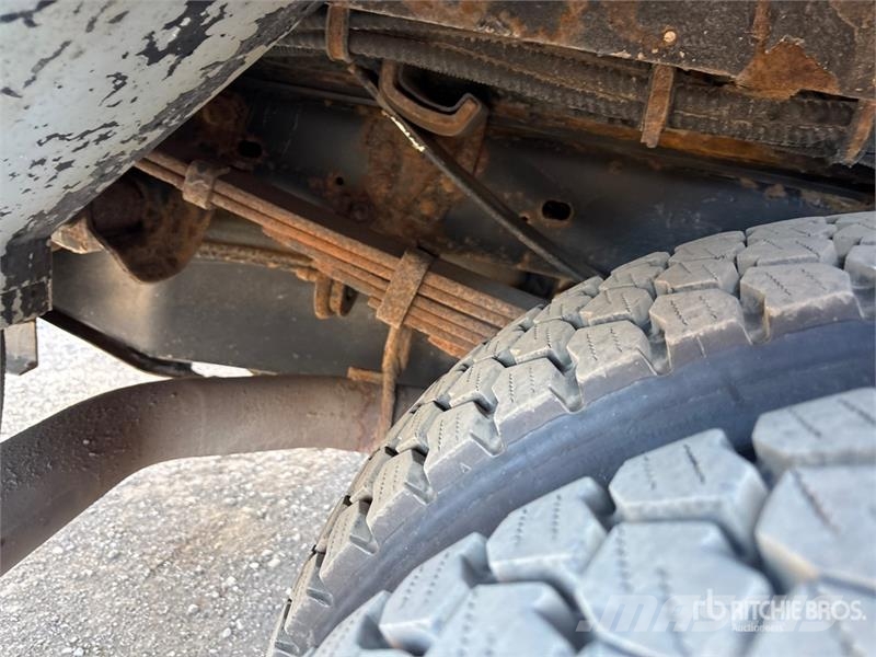 Ford TTS25-5-GY 35 ft on  Ford F-450 4x2 Van Mounted Ae Pacēlāji uz automašīnas bāzes