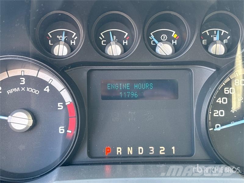 Ford TTS25-5-GY 35 ft on  Ford F-450 4x2 Van Mounted Ae Pacēlāji uz automašīnas bāzes