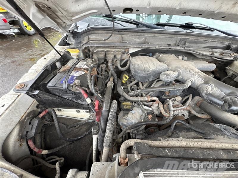 Ford TTS25-5-GY 35 ft on Ford F-450 4x4 Van Mounted Ae Auto korvtõstukid