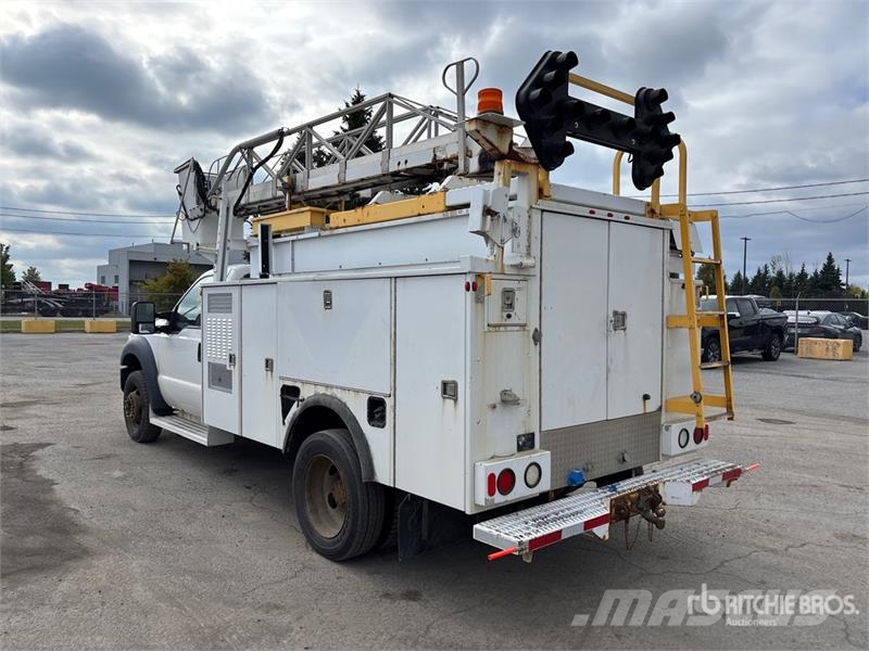 Ford TTS25-5-GY 35 ft on Ford F-450 4x2 Van Mounted Ae LKW-Arbeitsbühnen