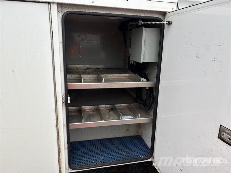 Ford TTS25-5-GY 35 ft on Ford F-450 4x4 Van Mounted Ae Auto korvtõstukid