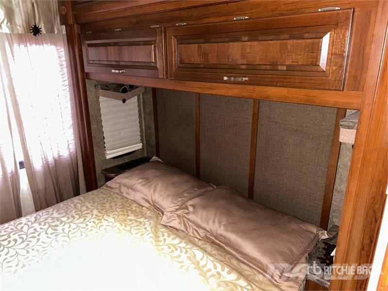Forest River Georgetown XL Motor Home المنازل المتنقلة والكرافانات