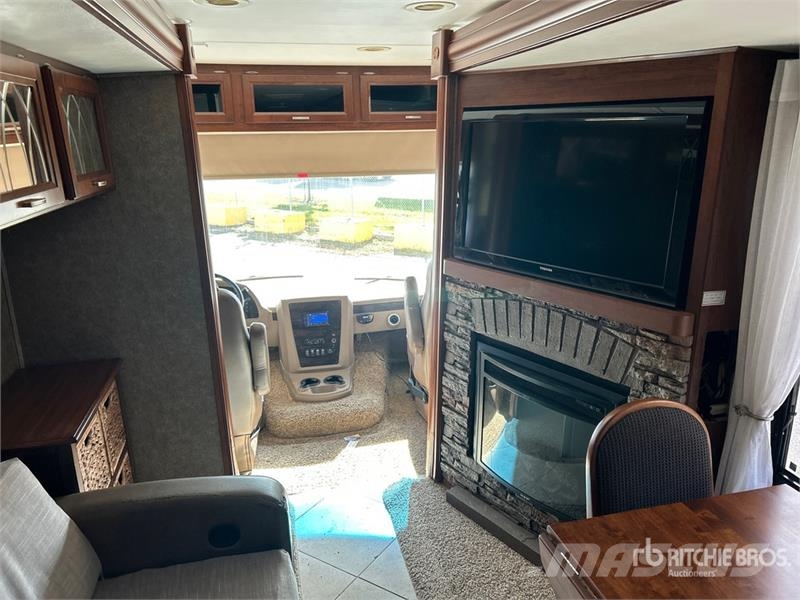 Forest River Georgetown XL Motor Home المنازل المتنقلة والكرافانات