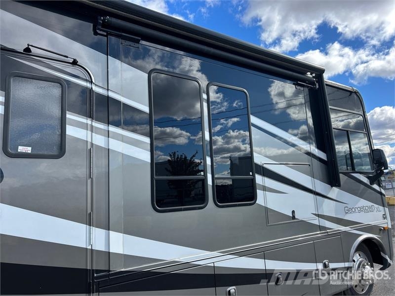 Forest River Georgetown XL Motor Home المنازل المتنقلة والكرافانات