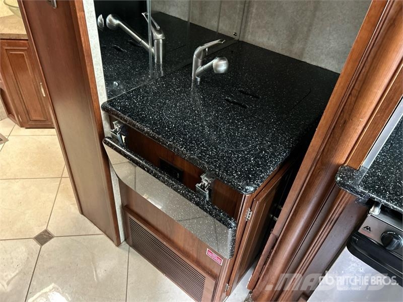 Forest River Georgetown XL Motor Home المنازل المتنقلة والكرافانات