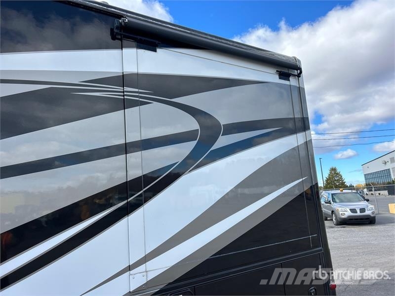 Forest River Georgetown XL Motor Home المنازل المتنقلة والكرافانات