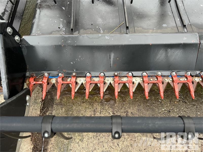 Formation Ag 1840 Clean-Cut 18 ft Draper Combine H Combine harvester heads