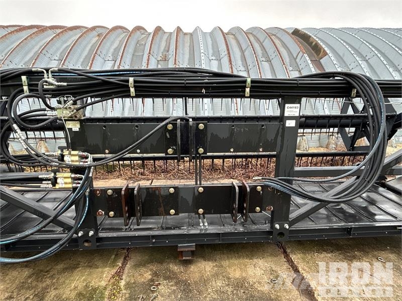 Formation Ag 1840 Clean-Cut 18 ft Draper Combine H Combine harvester heads