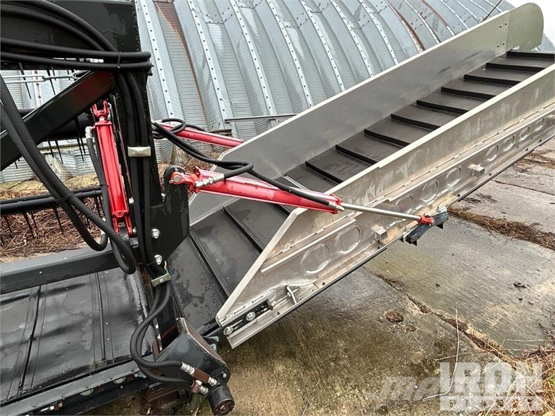 Formation Ag 1840 Clean-Cut 18 ft Draper Combine H Combine harvester heads