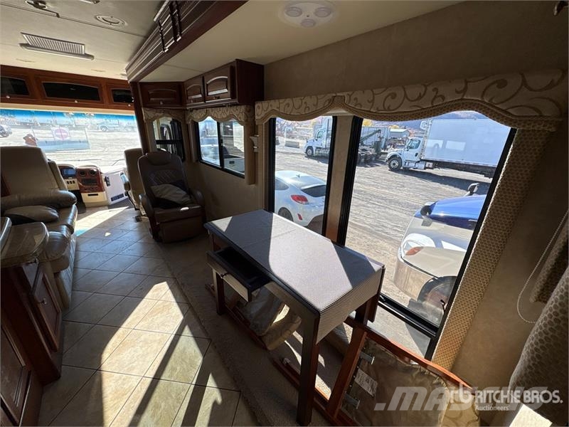 Four Winds 40k Motor Home Autocaravanas e Caravanas