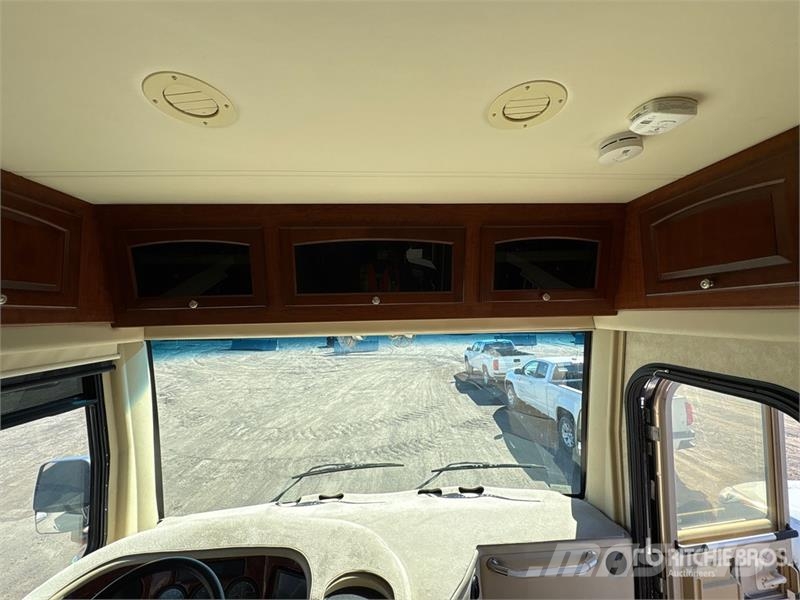 Four Winds 40k Motor Home Autocaravanas e Caravanas