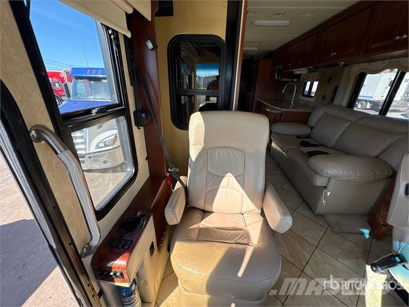 Four Winds 40k Motor Home Autocaravanas e Caravanas