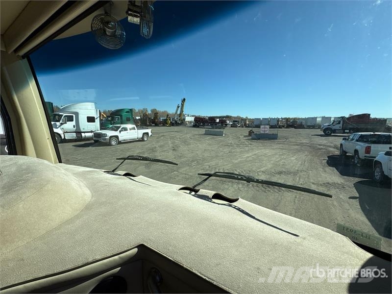 Four Winds 40k Motor Home Autocaravanas e Caravanas