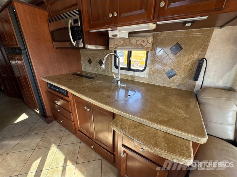 Four Winds 40k Motor Home Autocaravanas e Caravanas