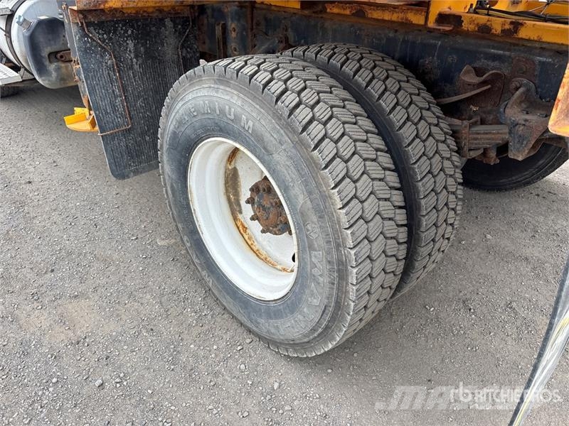 Freightliner 108SD 4x2 Snow Plow Truck Kommunal-Sonderfahrzeuge