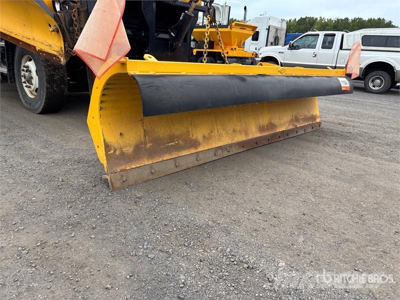 Freightliner 108SD 4x2 Snow Plow Truck Kommunal-Sonderfahrzeuge