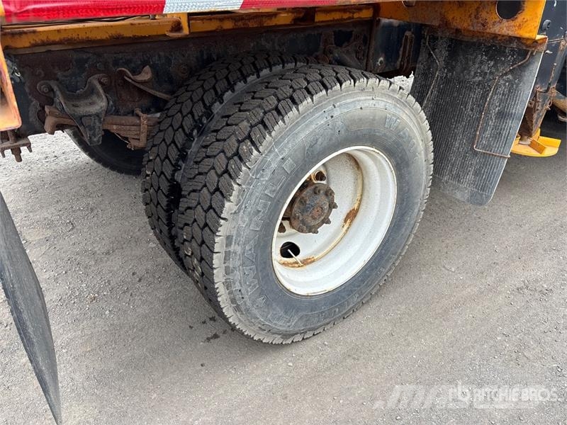 Freightliner 108SD 4x2 Snow Plow Truck Kommunal-Sonderfahrzeuge