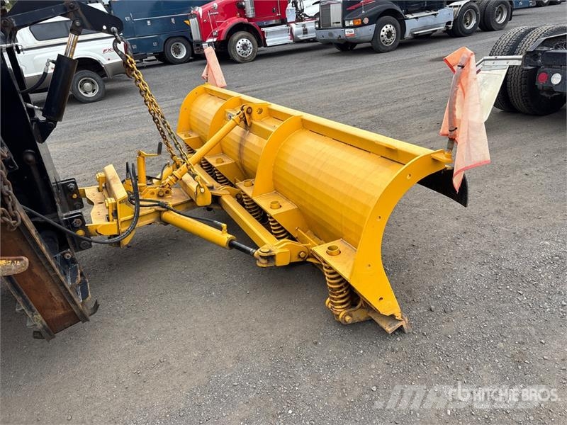 Freightliner 108SD 4x2 Snow Plow Truck Kommunal-Sonderfahrzeuge