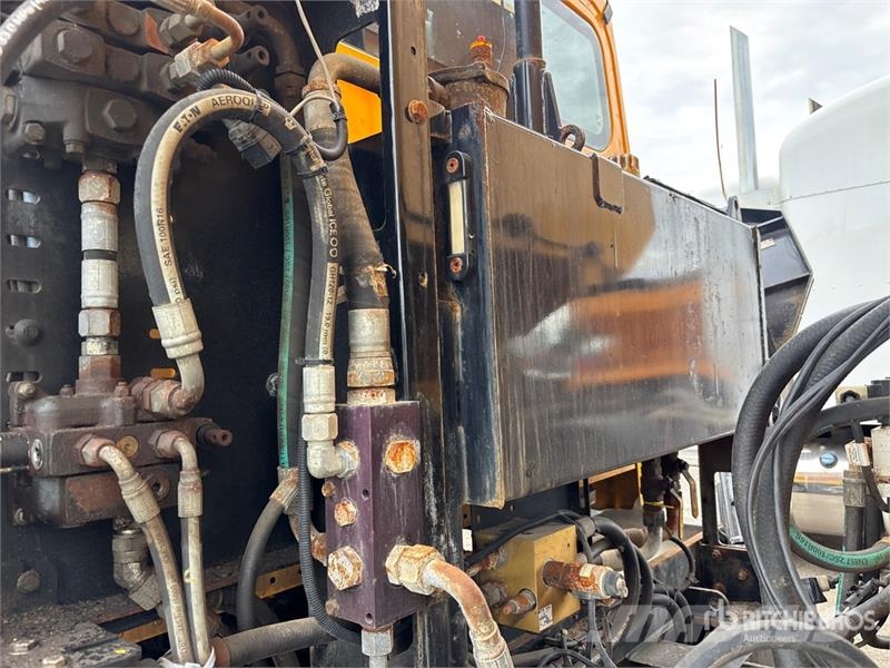 Freightliner 108SD 4x2 Snow Plow Truck Kommunal-Sonderfahrzeuge