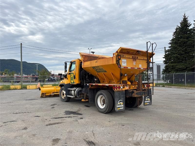Freightliner 108SD 4x2 Snow Plow Truck Kommunal-Sonderfahrzeuge