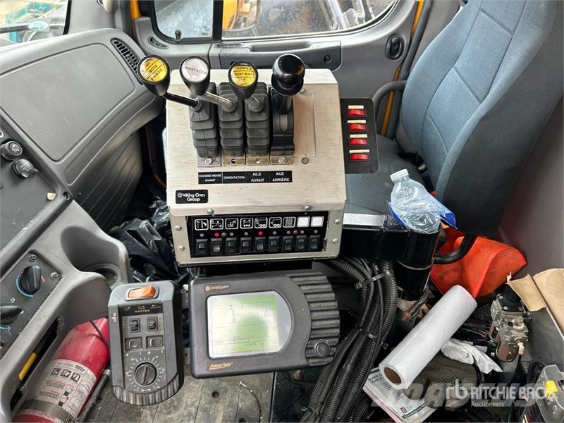 Freightliner 108SD 6x4 Snow Plow Truck Komunalna vozila za opštu namenu