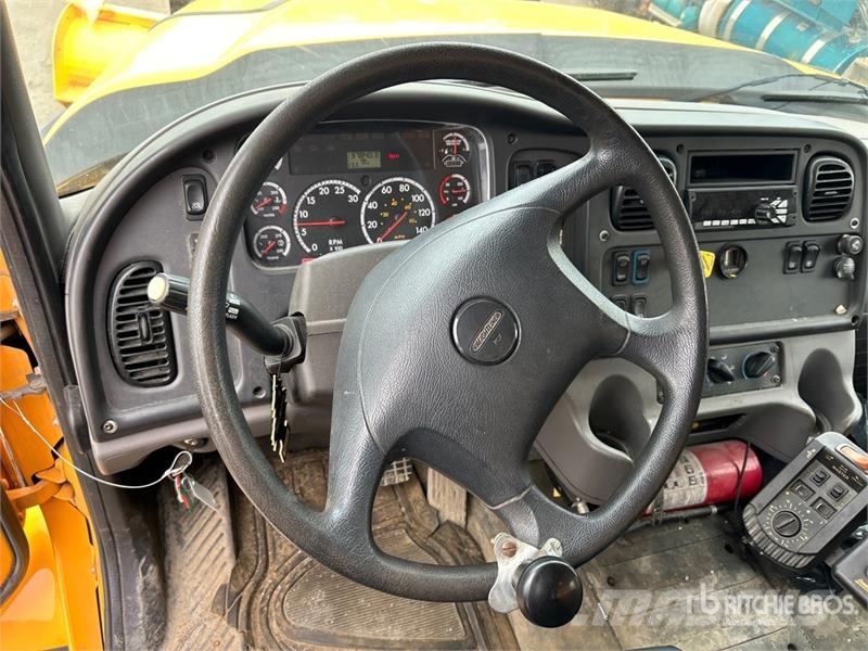Freightliner 108SD 6x4 Snow Plow Truck Komunalna vozila za opštu namenu