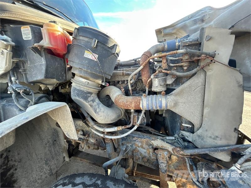 Freightliner 114SD 6x4 T/A Dump Truck Tippbil