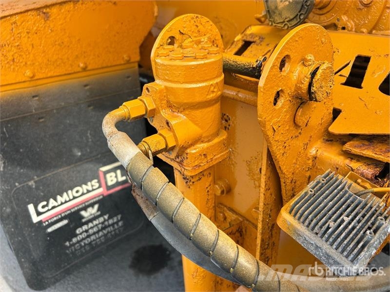 Freightliner 114SD 6x4 Snow Plow Truck مركبات الأغراض العامة