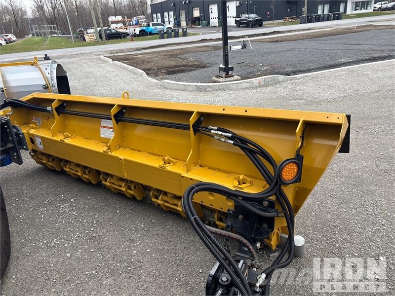 Freightliner 114SD 6x4 Snow Plow Truck (Unused) Forsvar/Miljø