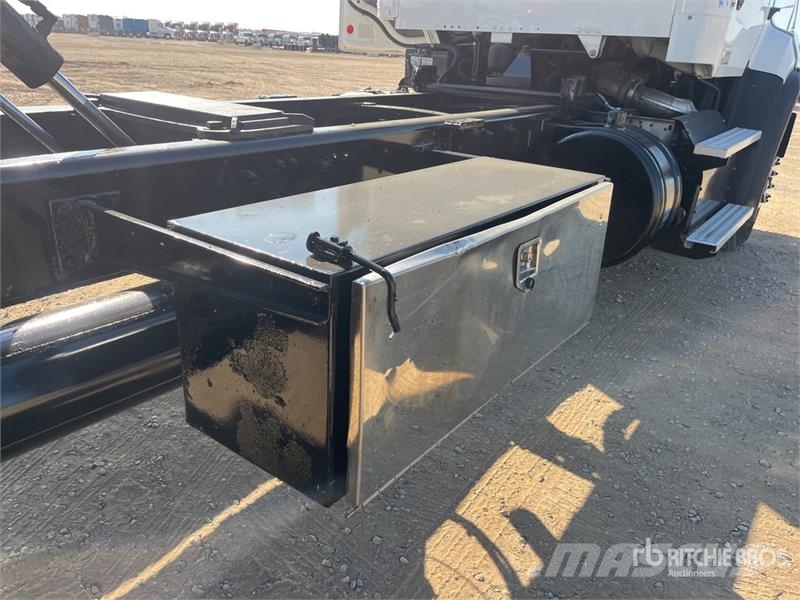 Freightliner 114SD 6x4 Rollback Truck Recovery vehicles