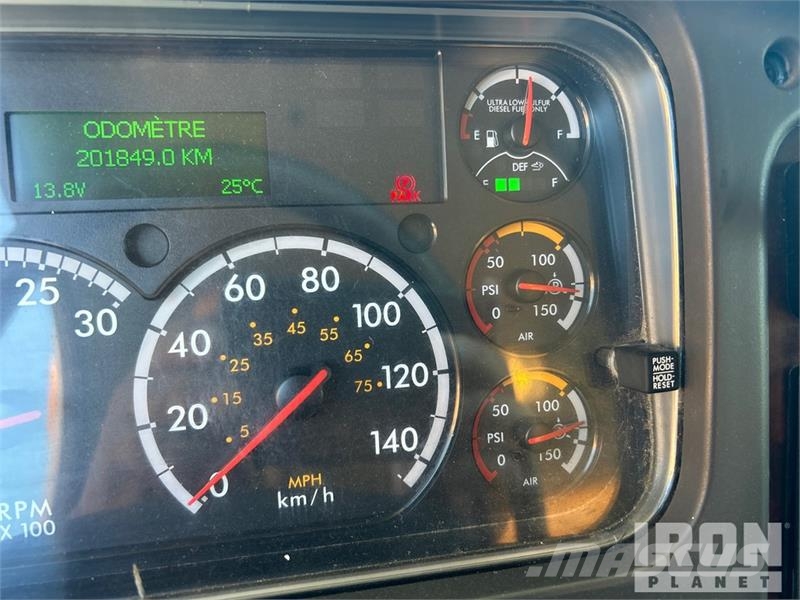 Freightliner 114SD 6x4 Snow Plow Truck مركبات الأغراض العامة