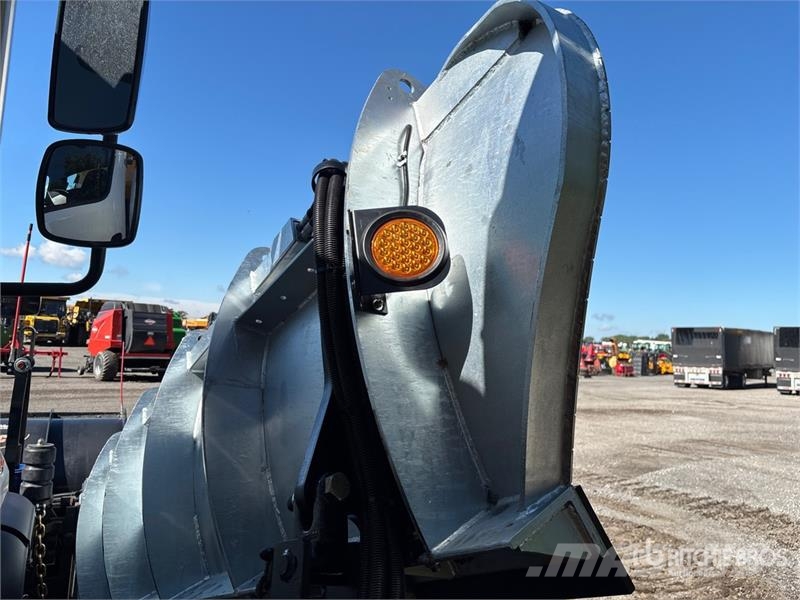 Freightliner 114SD 6x4 Snow Plow Truck (Unused) Forsvar/Miljø