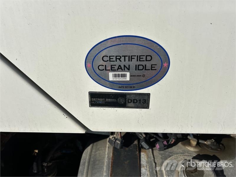 Freightliner 114SD 6x4 T/A Dump Truck Tippbil