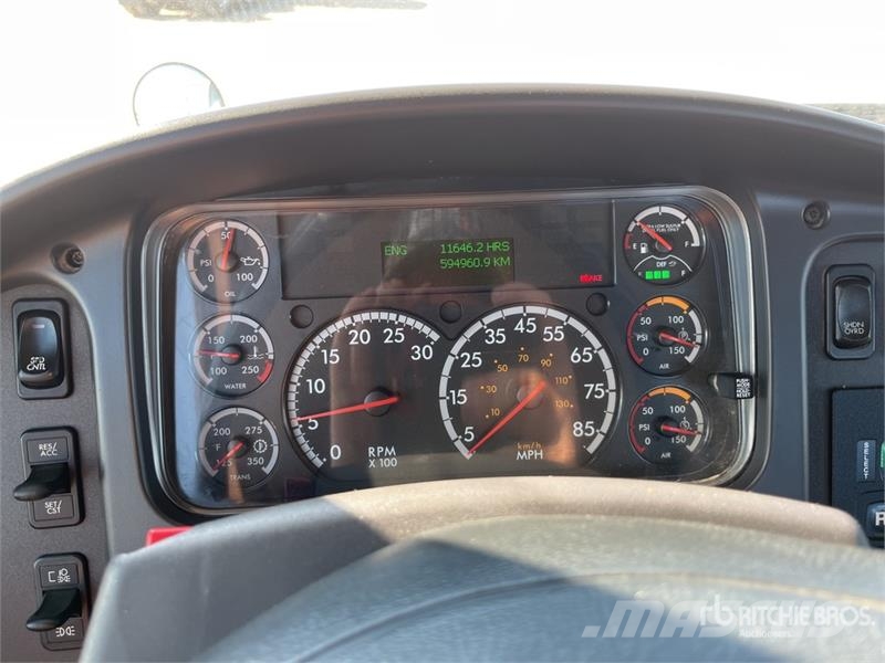 Freightliner 114SD 6x4 Rollback Truck Recovery vehicles