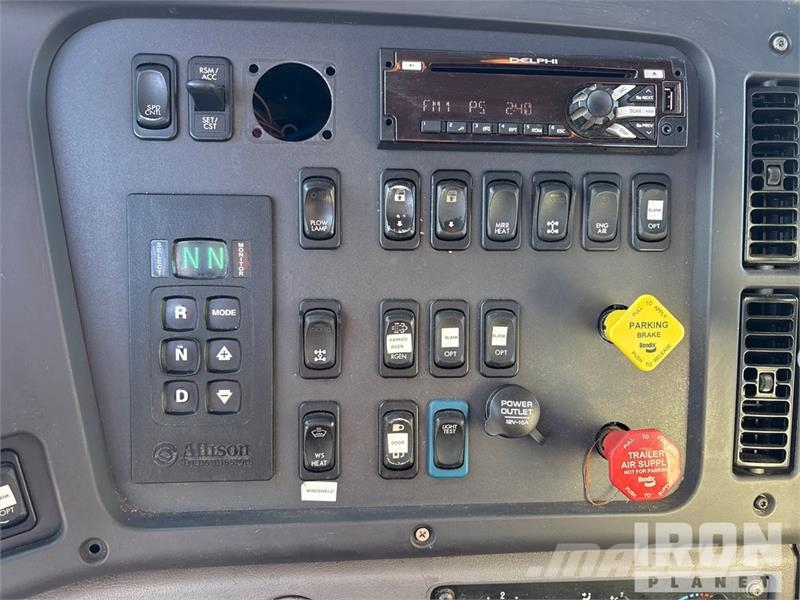 Freightliner 114SD 6x4 Snow Plow Truck Visuotinės / bendrosios paskirties automobiliai