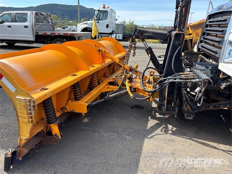 Freightliner 114SD 6x4 Snow Plow Truck 都市/通用型車輛