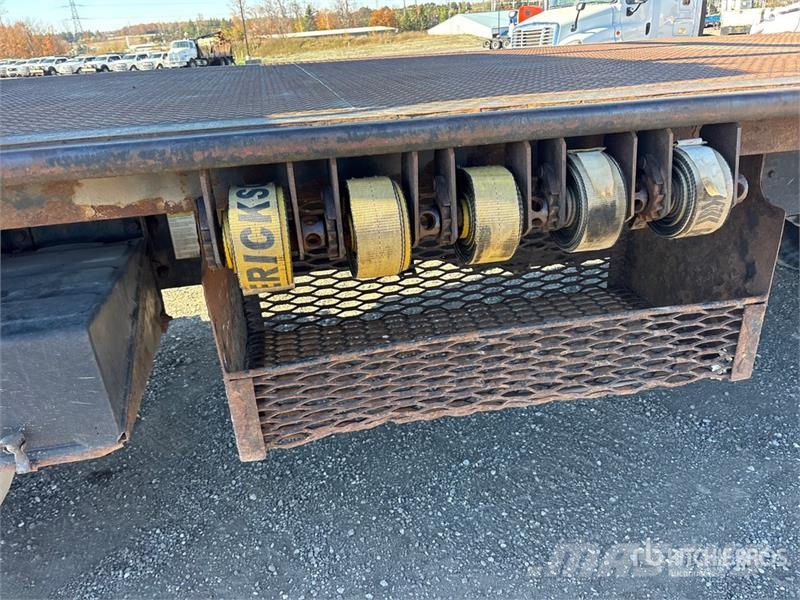 Freightliner 114SD 6x4 Flatbed Truck Вантажівки-платформи/бокове розвантаження