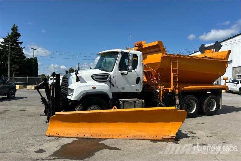 Freightliner 114SD 6x4 Snow Plow Truck مركبات الأغراض العامة