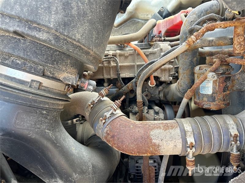 Freightliner 114SD 6x4 Snow Plow Truck مركبات الأغراض العامة