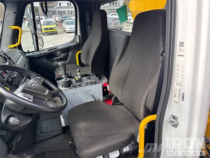 Freightliner 114SD 6x4 Snow Plow Truck (Unused) Forsvar/Miljø