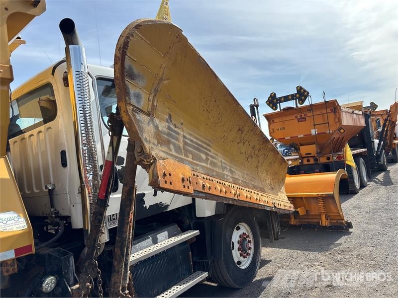 Freightliner 114SD 6x4 Snow Plow Truck 都市/通用型車輛