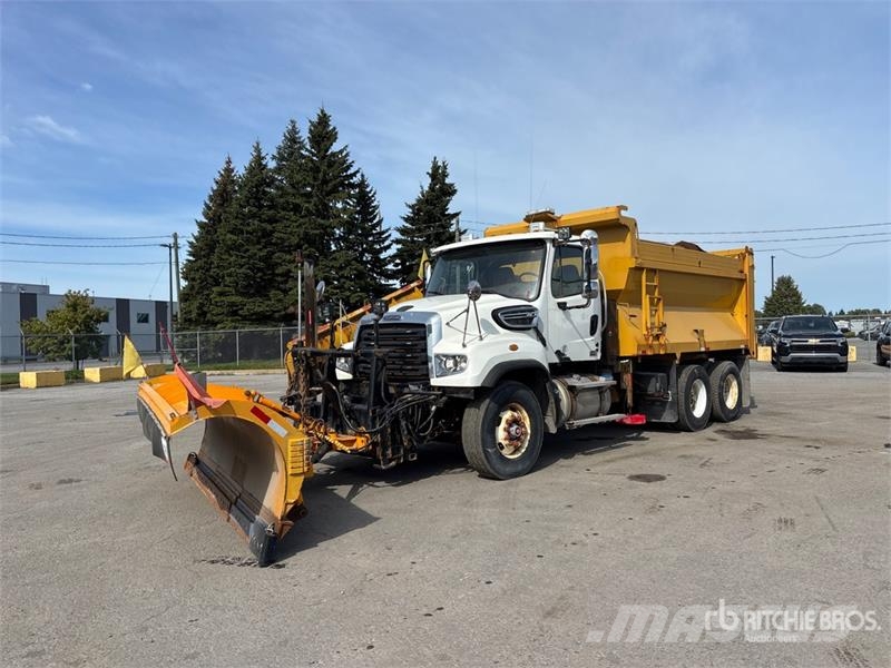 Freightliner 114SD 6x4 Snow Plow Truck 都市/通用型車輛